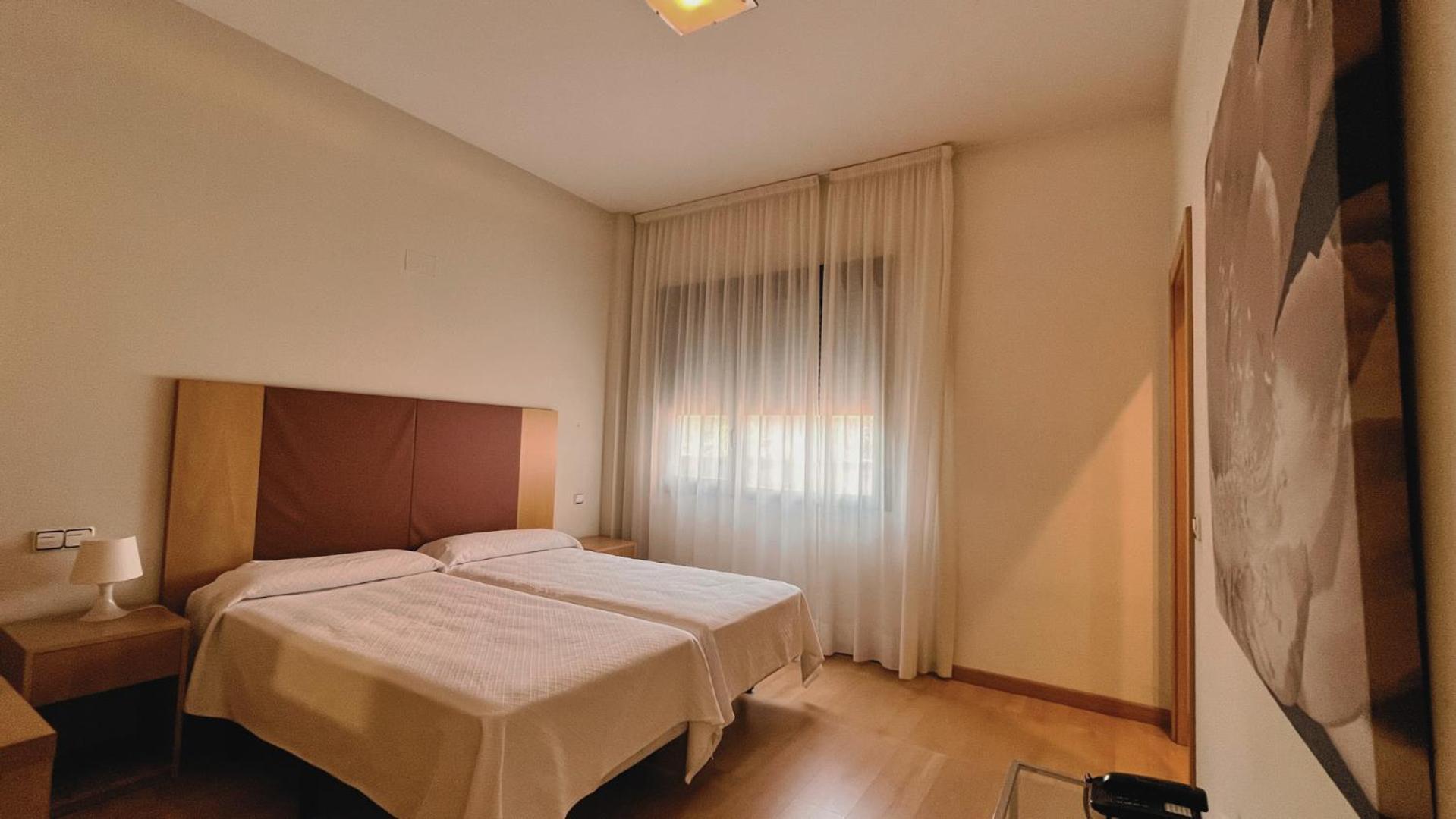 Hotel-Apartamentos Tartesos Лас Розас де Мадрид Экстерьер фото