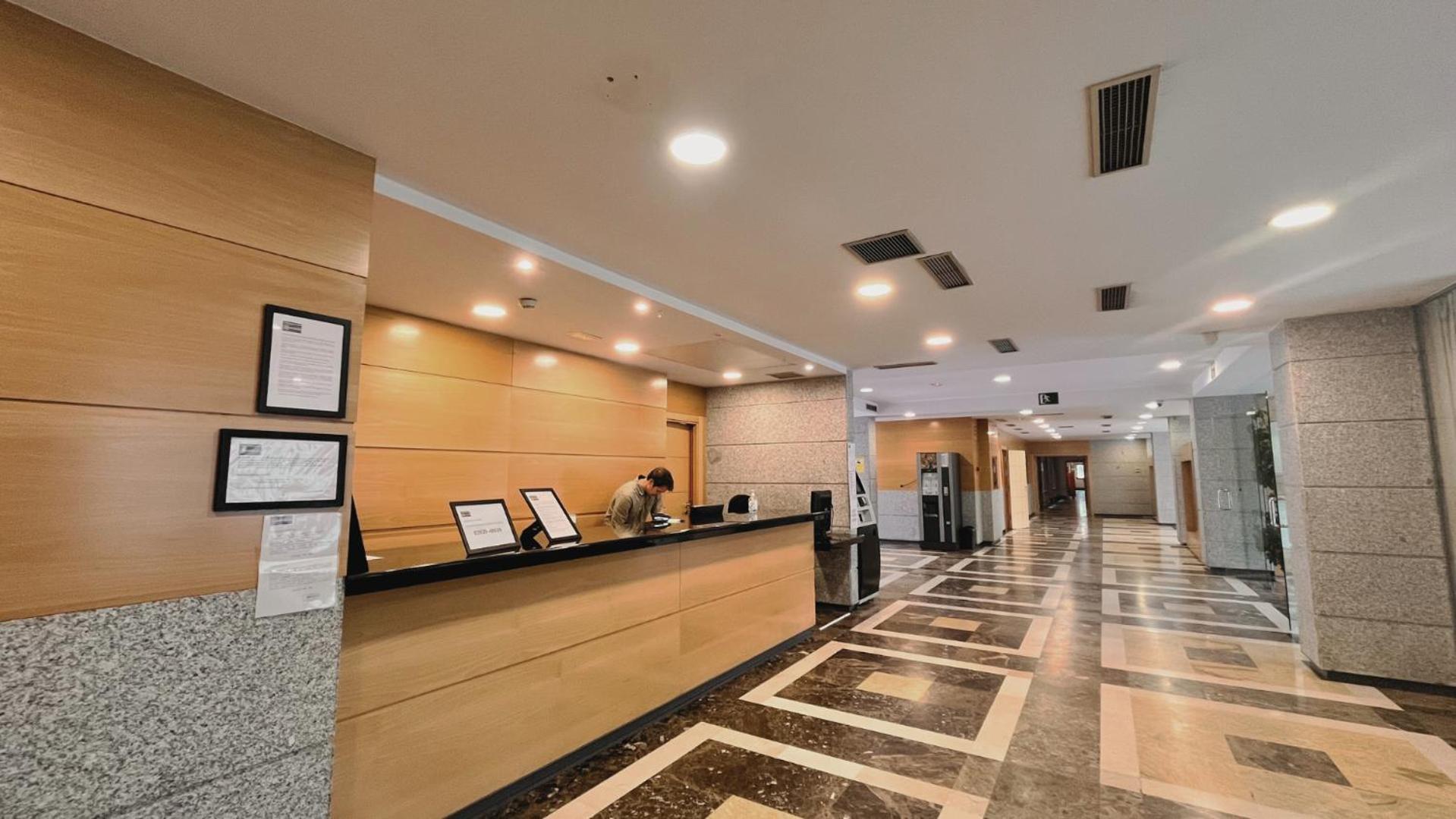 Hotel-Apartamentos Tartesos Лас Розас де Мадрид Экстерьер фото